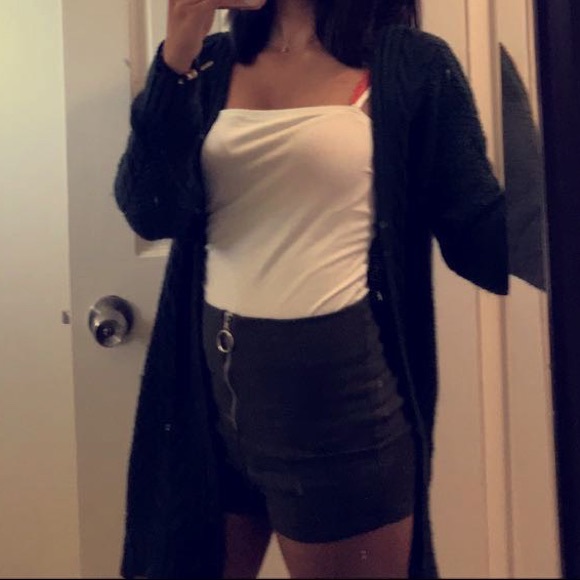 Cardigan - Picture 2 of 2